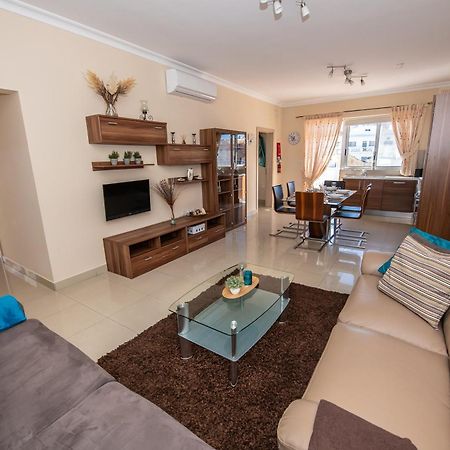 דירות מליאהה Francis Flats Modern Penthouse מראה חיצוני תמונה