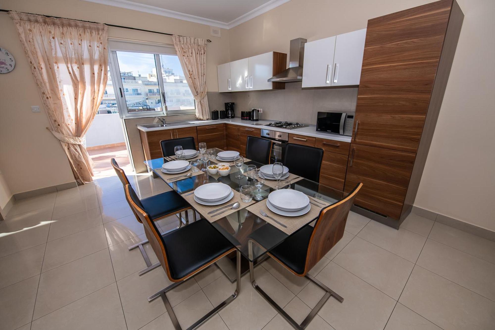 דירות מליאהה Francis Flats Modern Penthouse מראה חיצוני תמונה